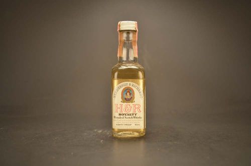 H&R Royalty Blended Scotch Whisky 1453