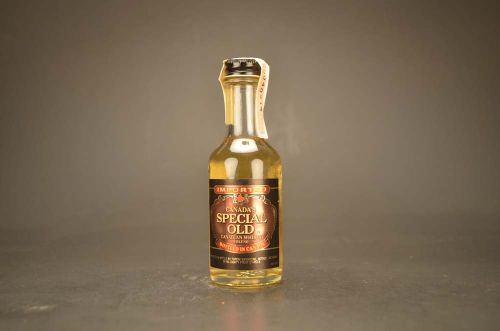 Canada'S Special Old Canadian Whisky 1609