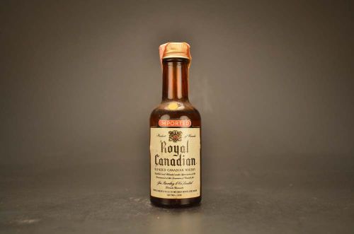 Royal Canadian- Blended Canadian Whisky 1593