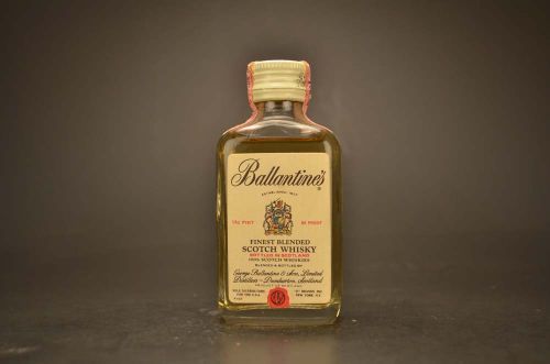 Ballantine'S Finest Blended Sctoch Whisky 1668
