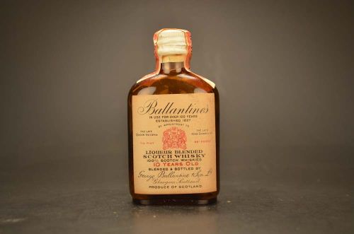 Ballantine'S Liqueur Blended Sctoch Whisky 1681