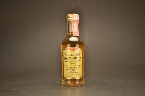 Canadian Macnaughton Canadian Whisky A Blend 1939