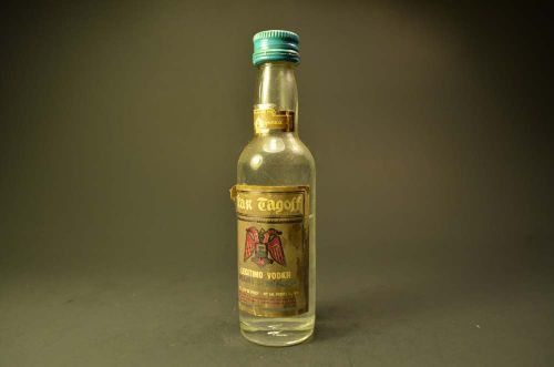 Kar Tagoff- Legitimo Vodka  113