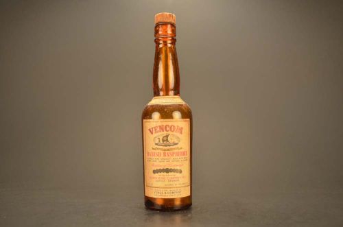 Vencom- Danish Raspberry 796