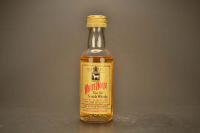 White Horse- Fine Old Scotch Whisky 885