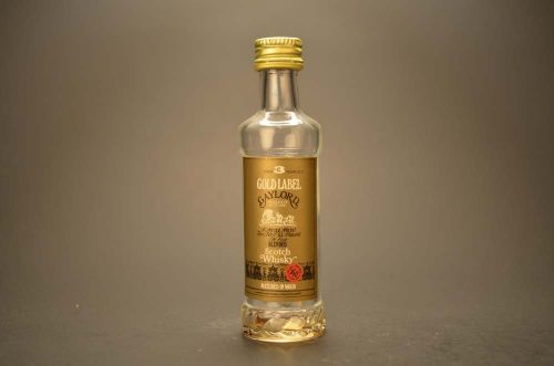 Gold Label- Gaylord- Blended Scotch Whisky 345