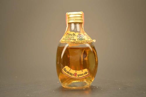 Pinch- Old Blended Scotch Whisky 388