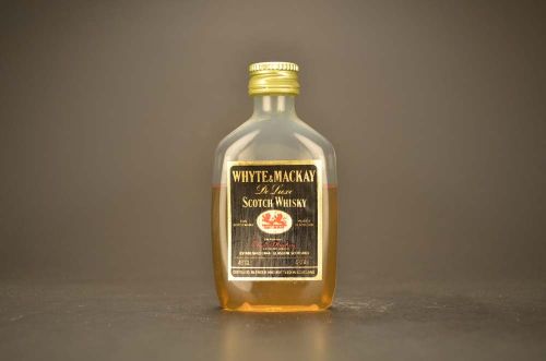 White & Mackay- De Luxe Scotch Whisky 1069